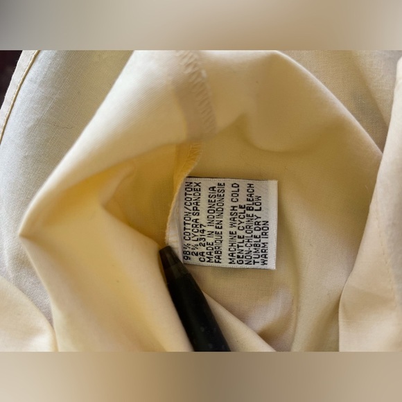 Talbots “Stretch” Cotton Collared button down pale yellow size small 3/4 sleeve - Picture 3 of 9